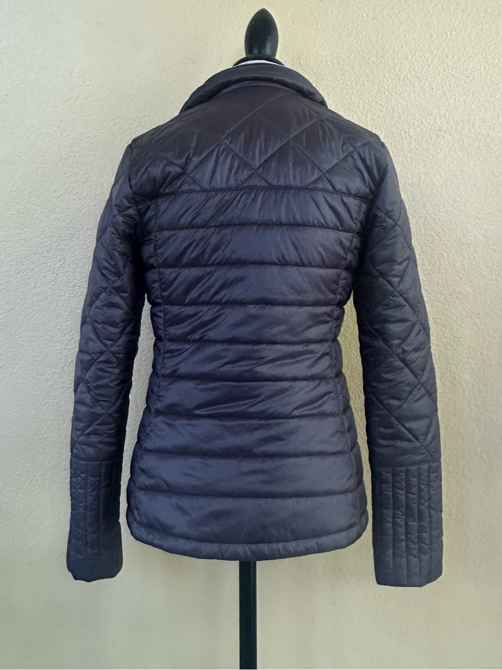 Patagonia “Radalie” Dark Gray Quilted Insulated Jacket Size Small Like New! - Picture 10 of 16